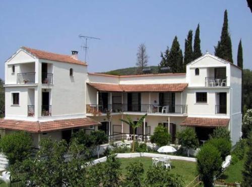 Georgina Family Apartments Mesongí Exterior photo